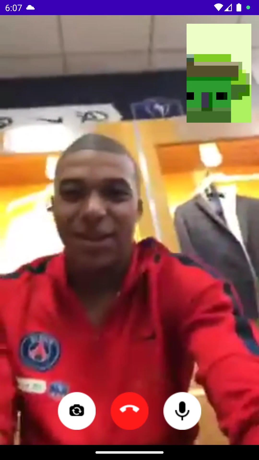 Mbappe Fake Video Call screenshot